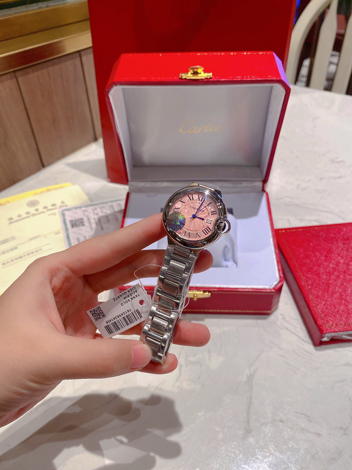 CARTIERカルティエみたいな時計偽物 フランス 薄い Cartier  腕時計 スチールバンド ピンク_4