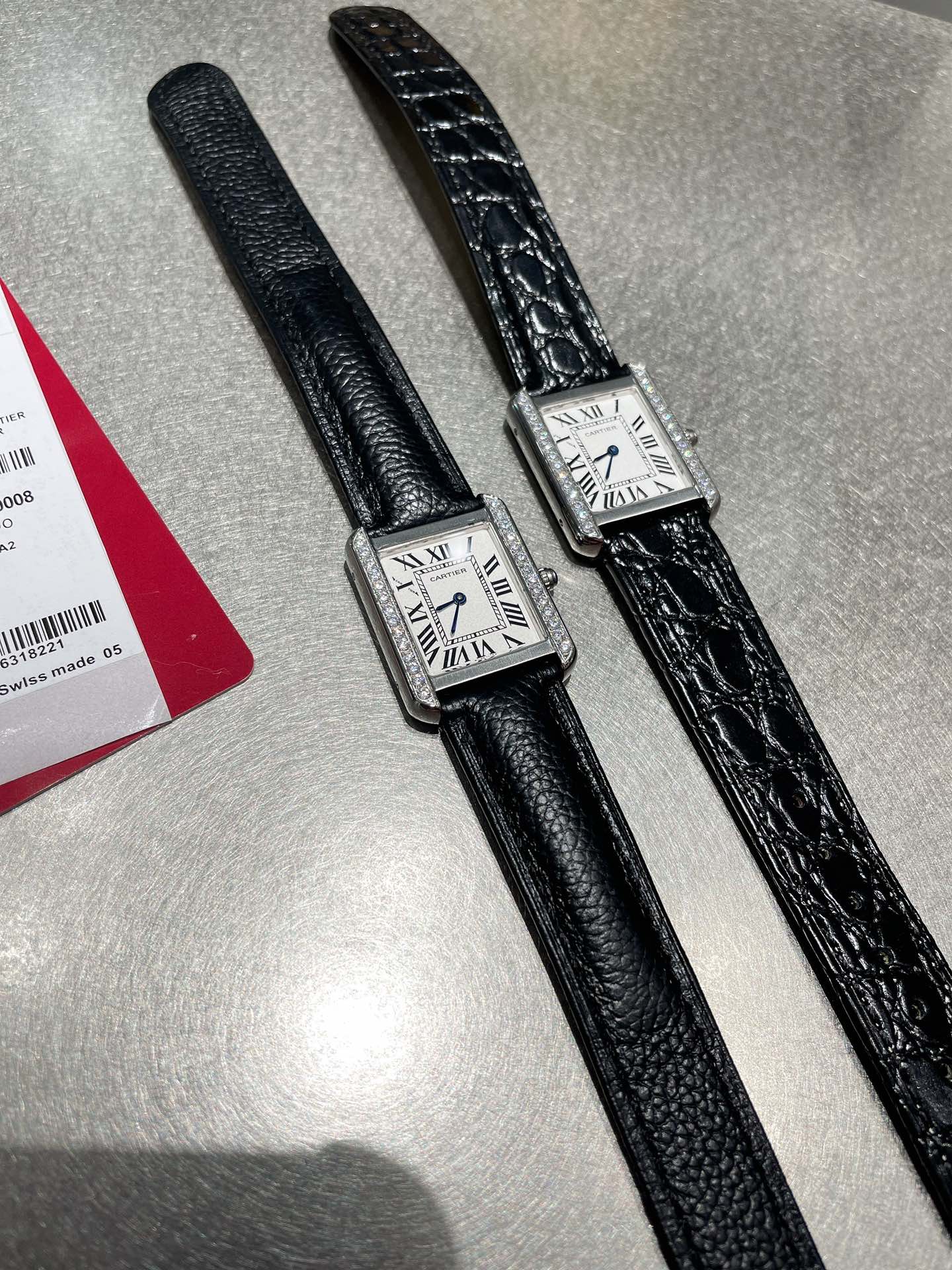 CARTIERカルティエ偽物見分け方 フランス 薄い Cartier  腕時計 カップ レザー ブラック_4