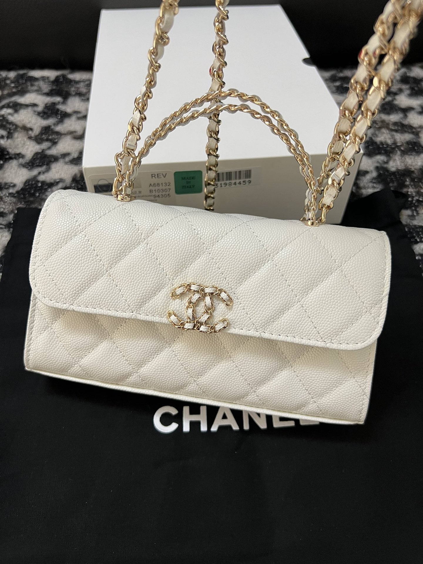 chanel シャネル 希少 バッグコピー チェーンバッグ 持ちバッグ レディース ２色 ホワイト_2