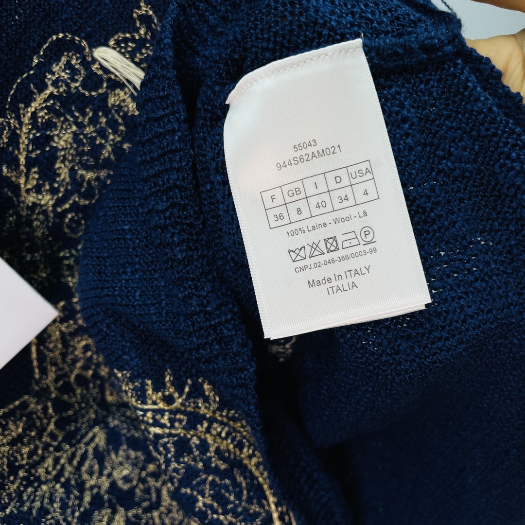 ディオールの世界スーパーコピー  短袖 コットン 柔らかい 蝶の刺繍セーター ベストフリンジ ファッション ブルー_9