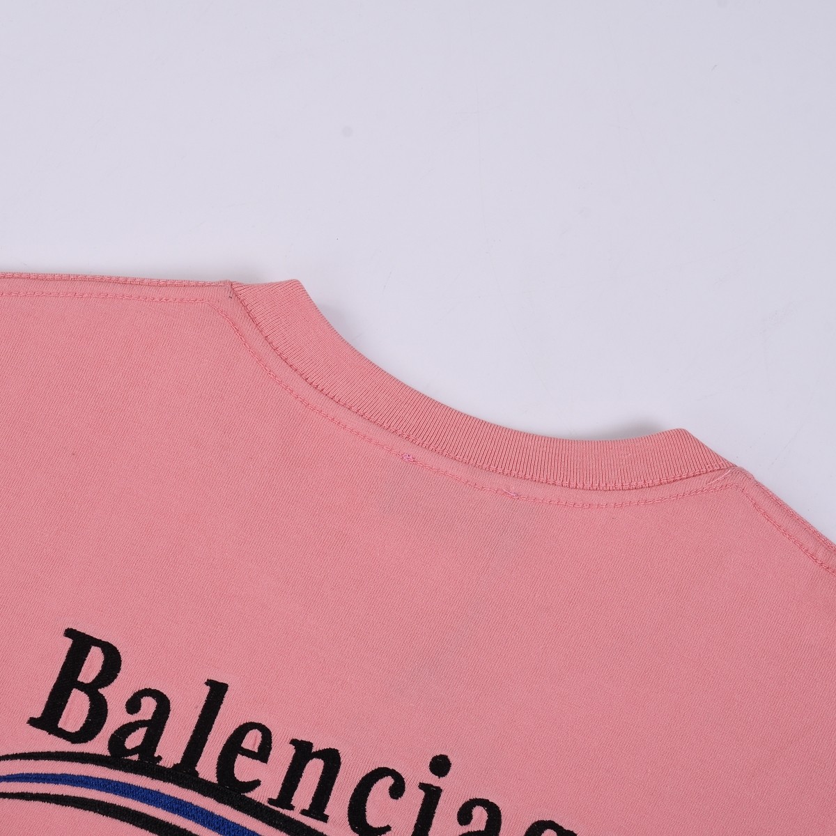 バレンシアガはハイブランドn級品 男女兼用の短袖Tシャツ 丸首_4