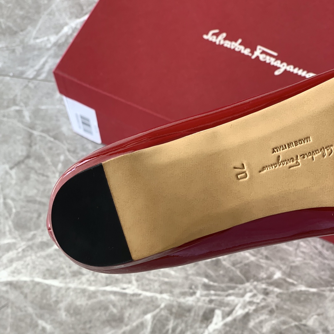 FERRAGAMOレディース 人気コピー 春夏シューズ レザー ファッション1.5cm ラウンドトウ レッド_9