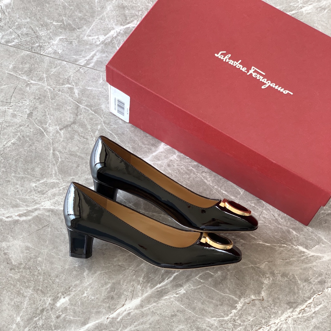 FERRAGAMOリボンスーパーコピー 春夏シューズ レザー ファッション 4cm ラウンドトウ ブラック_4