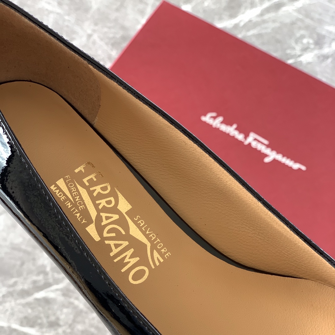 FERRAGAMOリボンスーパーコピー 春夏シューズ レザー ファッション 4cm ラウンドトウ ブラック_8