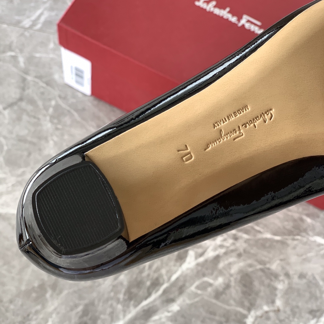 FERRAGAMOリボンスーパーコピー 春夏シューズ レザー ファッション 4cm ラウンドトウ ブラック_9