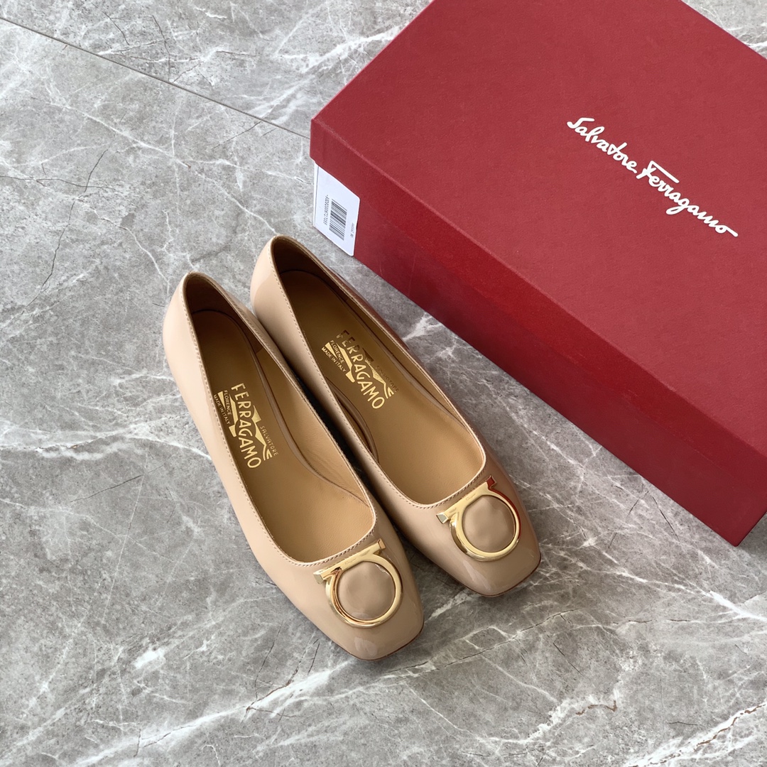 FERRAGAMOヴァラリボン 靴偽物 春夏シューズ レザー ファッション 1.5cm ラウンドトウ ピンク_2