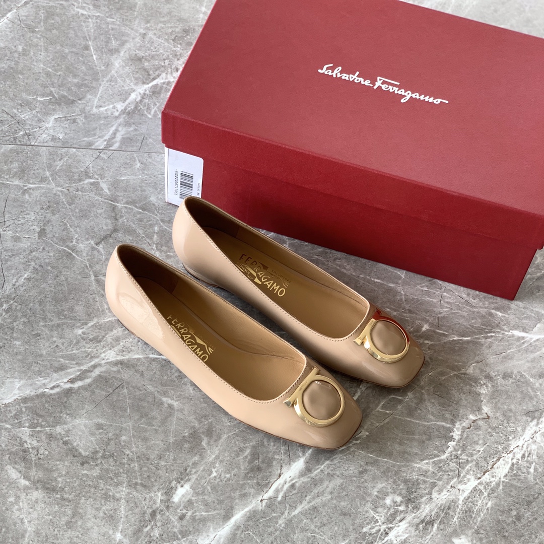 FERRAGAMOヴァラリボン 靴偽物 春夏シューズ レザー ファッション 1.5cm ラウンドトウ ピンク_4