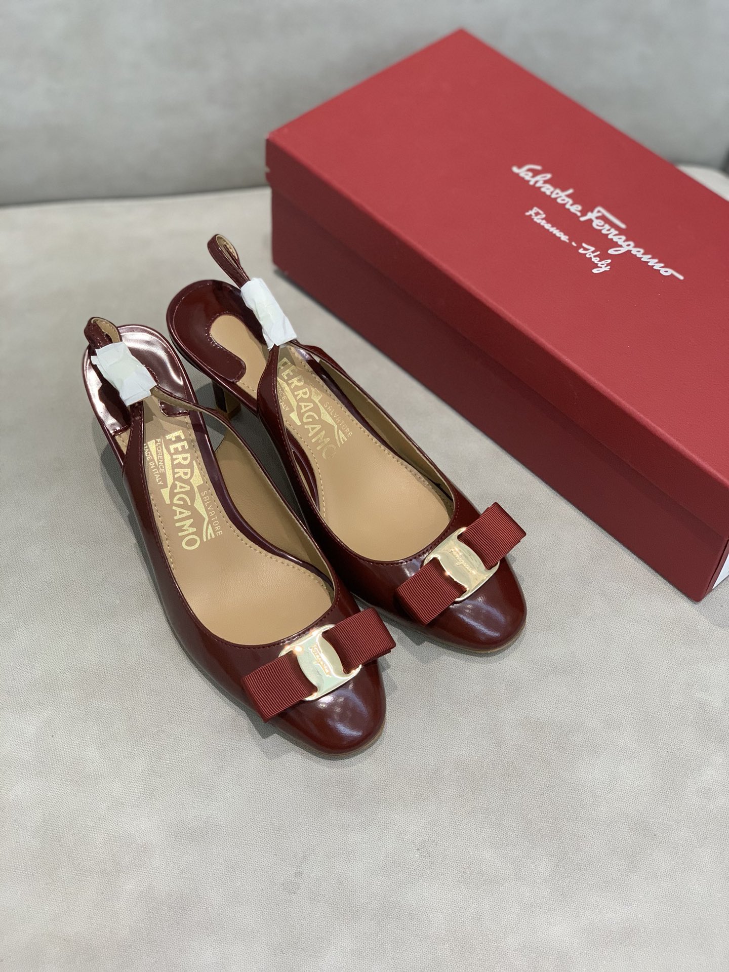 FERRAGAMOアウトレット専用商品 ハイブランドスーパーコピー 春夏シューズ レディース 高さ7㎝ レッド_3