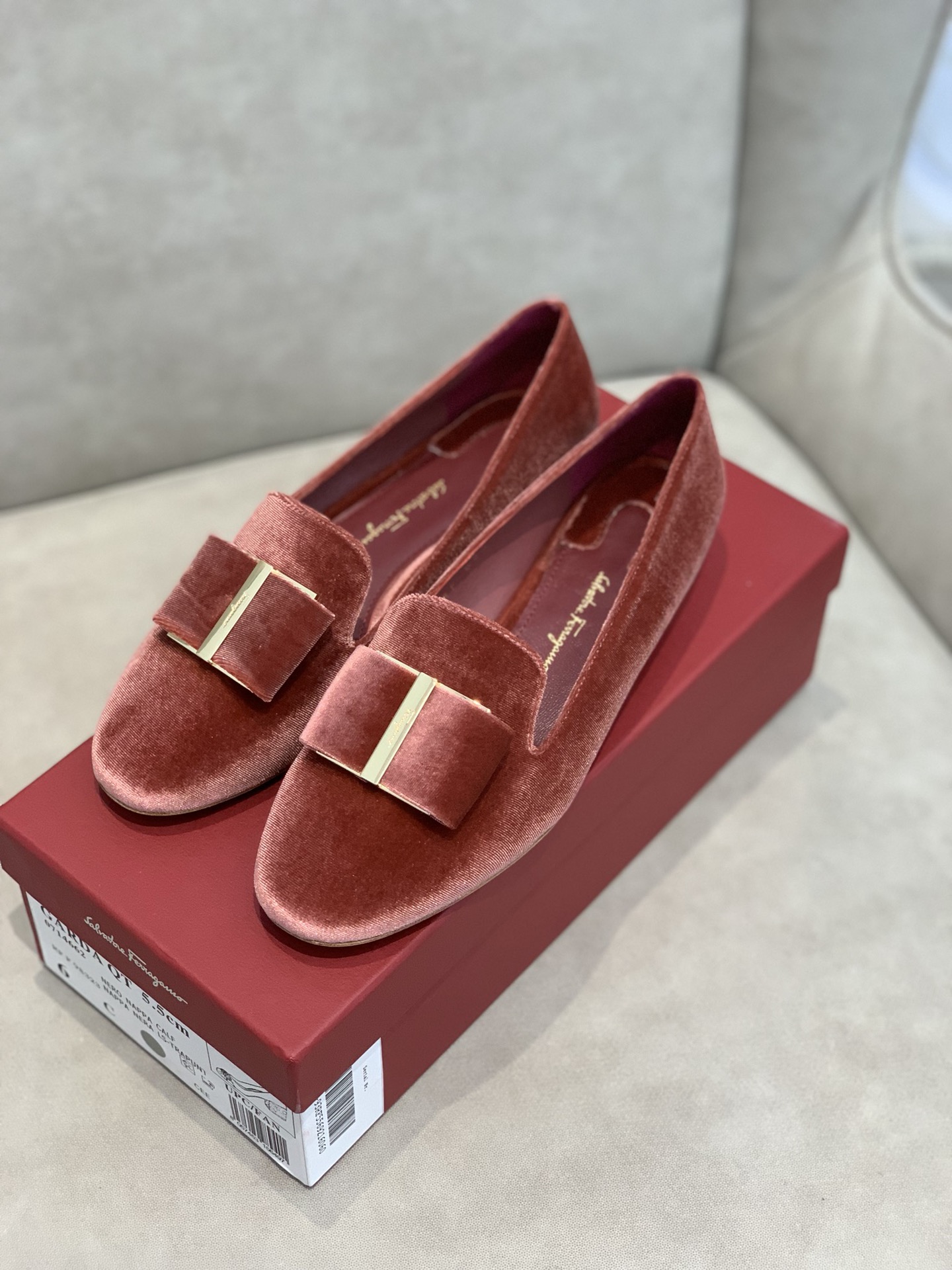 FERRAGAMOアウトレット価格 財布激安通販 春夏シューズ レディース 高さ1.5㎝ レッド_5