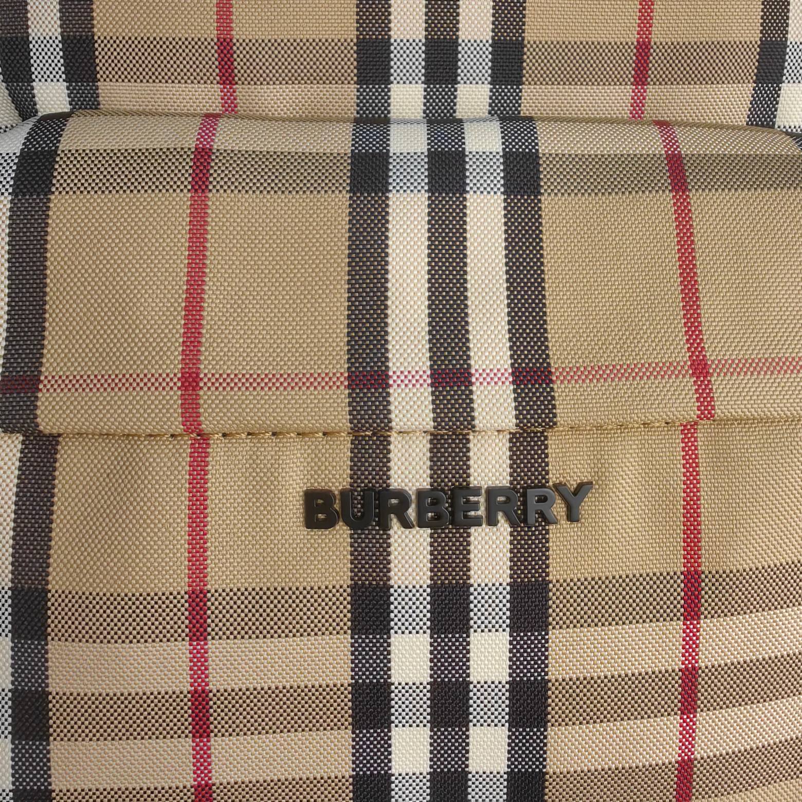 バーバリーBURBERRYスーパーコピーリュックズックベージュ高級グファッション花柄容量旅行_3