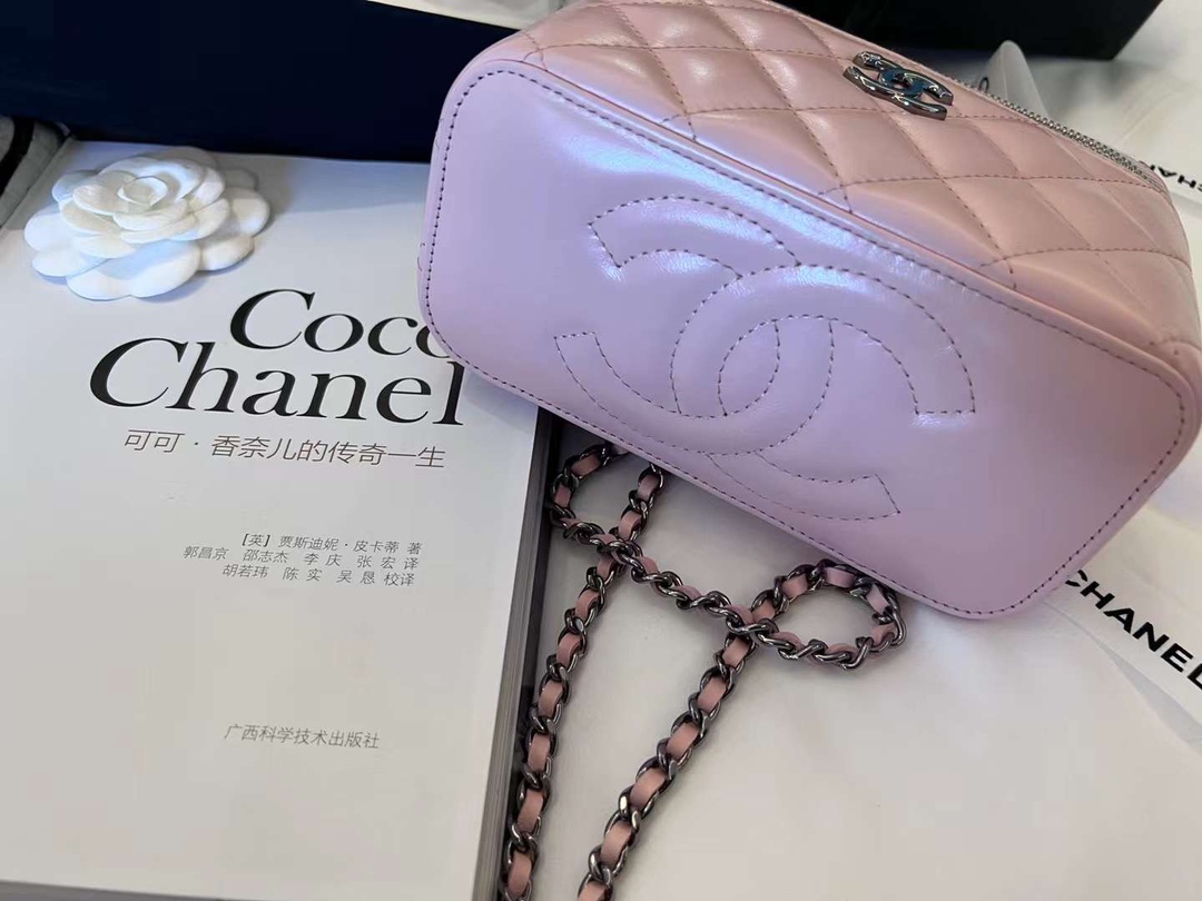 新登場のchanelクラシックバッグ偽物 化粧鏡 激安大特価最新作_4