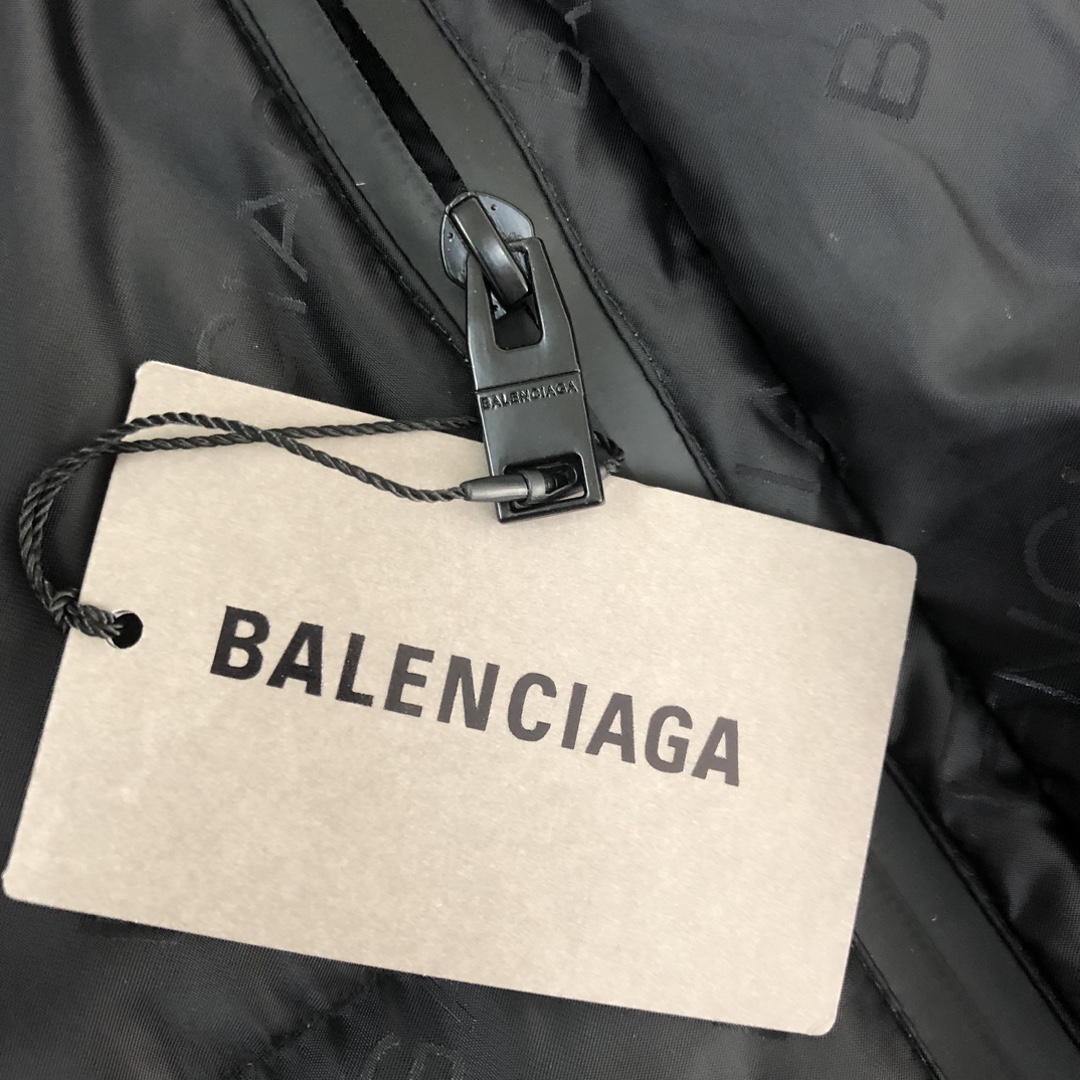 バレンシアガ42サイズ激安通販 BALENCIAGA新作 柔らかい ダウンジャケット防水 ファッション ブラック_7