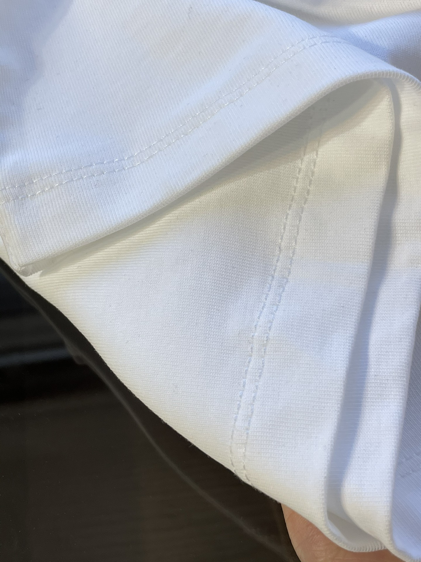 バレンシアガ 宇宙人ｎ級品 BALENCIAGA 短袖 Ｔシャツ 柔らかい 純綿トップス 男女兼用 2色 ブラック ホワイト_4