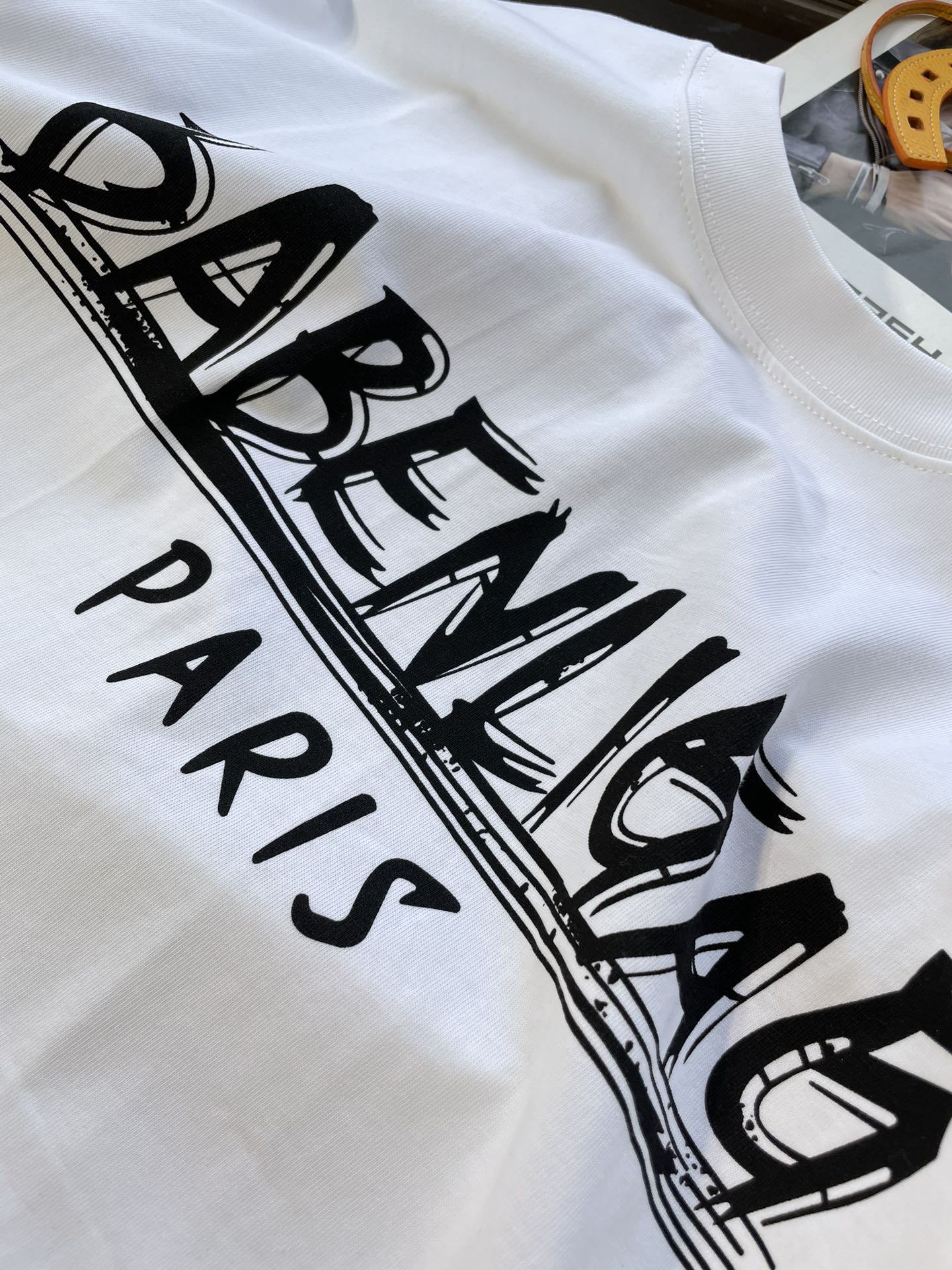 バレンシアガ カバス見分け方コピー BALENCIAGA 短袖 Ｔシャツ 柔らかい 純綿シャツ 男女兼用 2色 ブラック ホワイト_4
