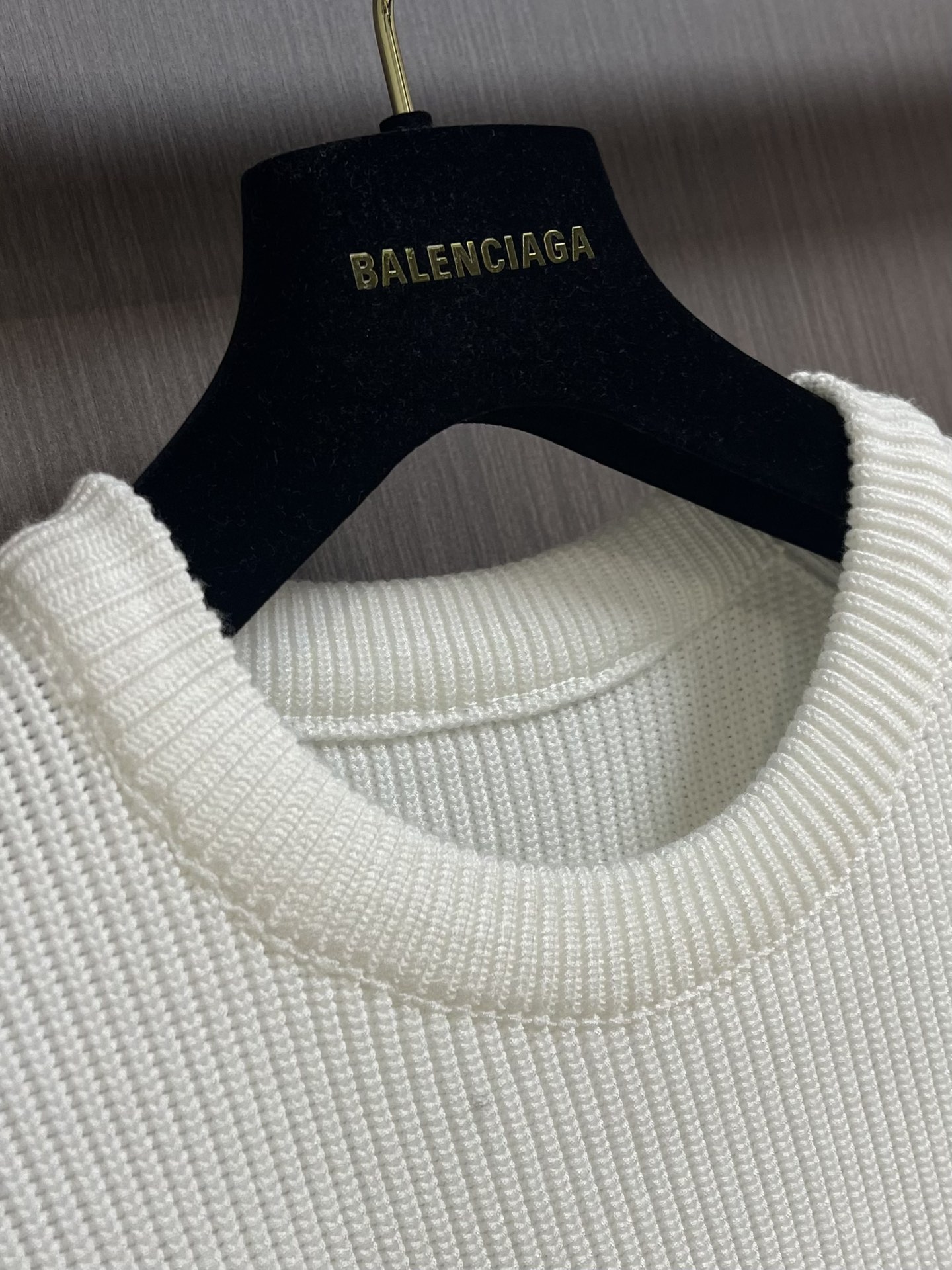 バレンシアガ口コミ偽物 BALENCIAGA 長袖 Ｔシャツ 柔らかい 純綿 セーター ホワイト_2