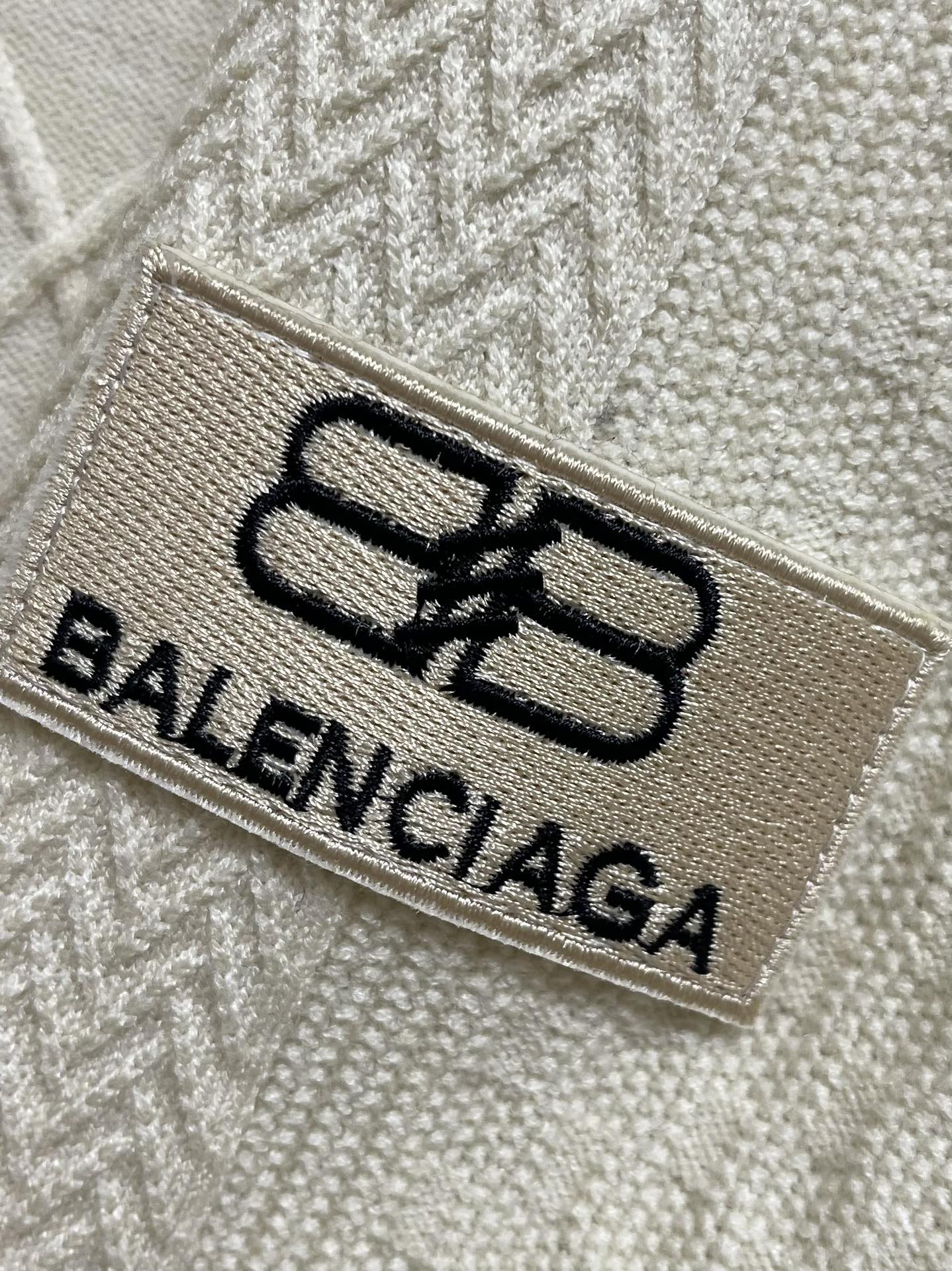 バレンシアガ トップハンドル激安通販 BALENCIAGA 長袖 柔らかい 純綿 セーター 暖かい ホワイト_7