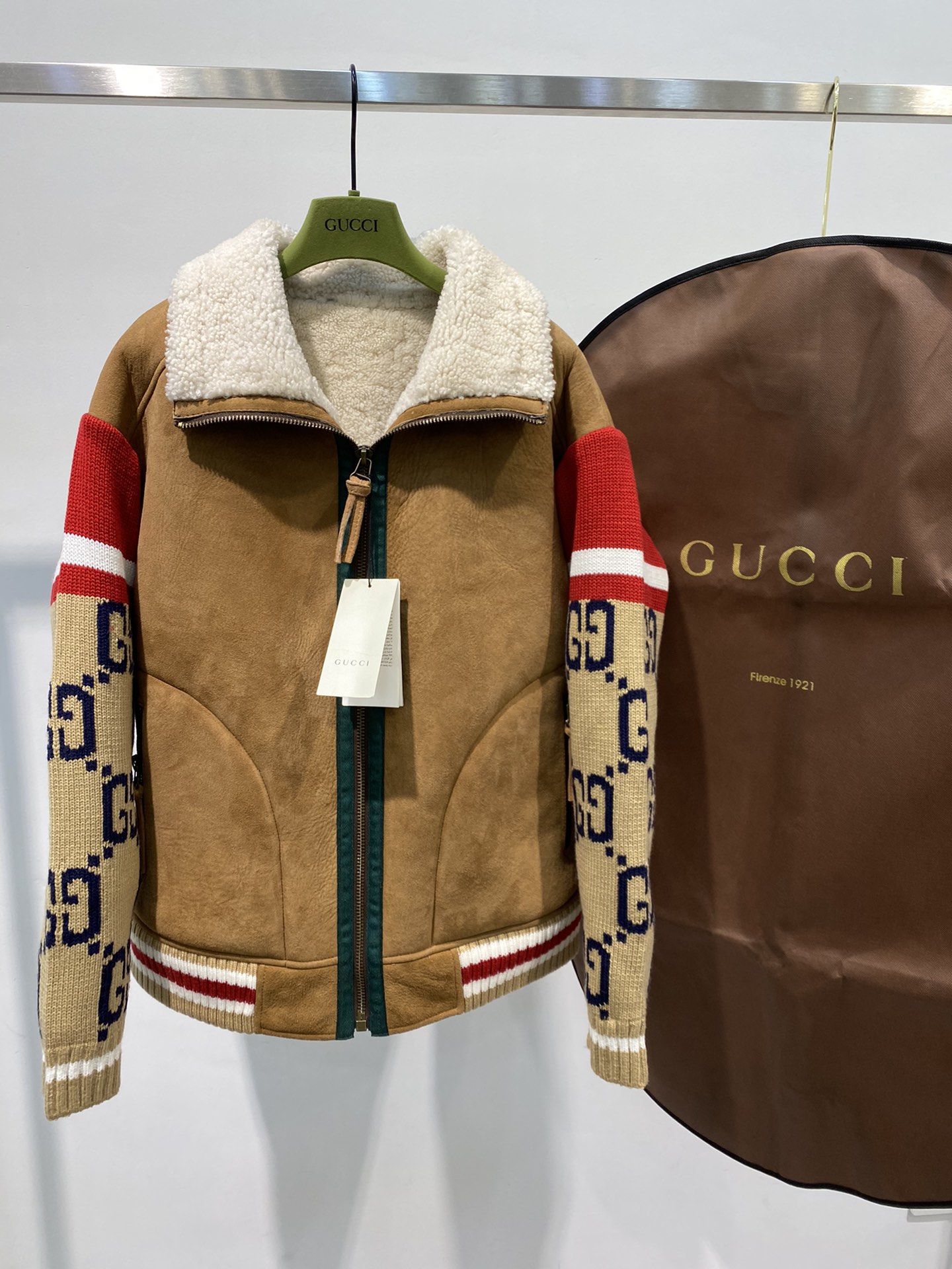 グッチへ行く偽物 GUCCI新商品 柔らかい コート 厚い ファッション 暖かい 魅力アップ イエロー_2