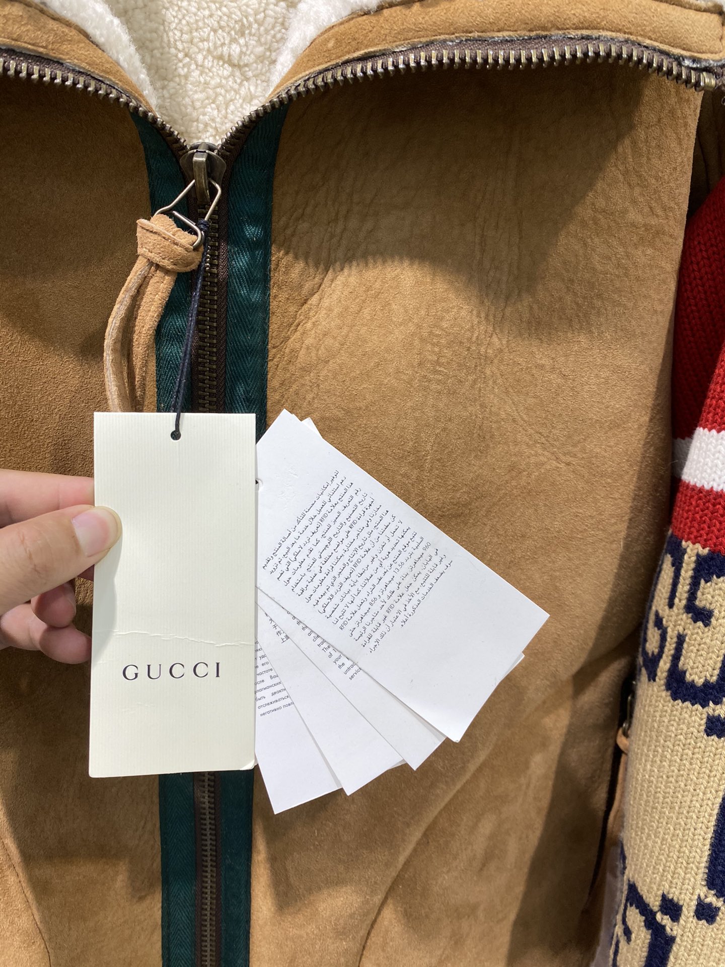 グッチへ行く偽物 GUCCI新商品 柔らかい コート 厚い ファッション 暖かい 魅力アップ イエロー_4