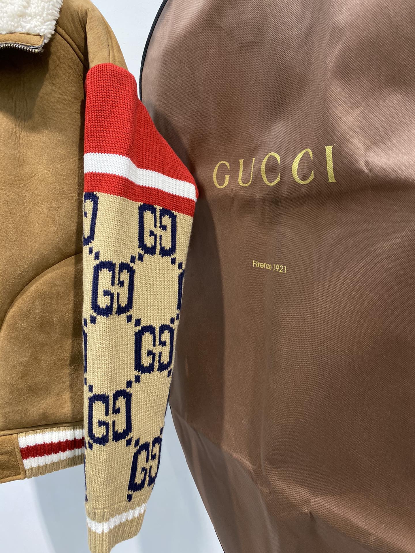 グッチへ行く偽物 GUCCI新商品 柔らかい コート 厚い ファッション 暖かい 魅力アップ イエロー_6