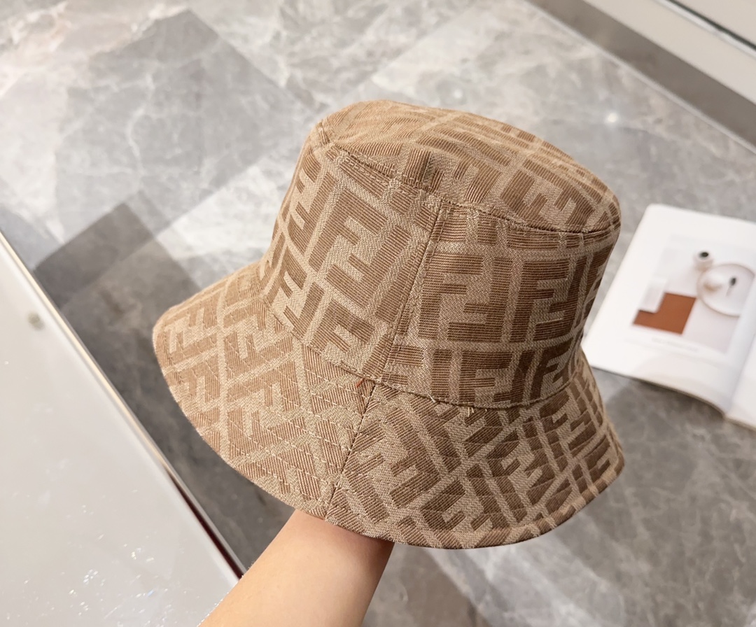 オシャレにお得100%新品フェンディキャップスーパーコピー 帽子のデザインが素晴らしく_1