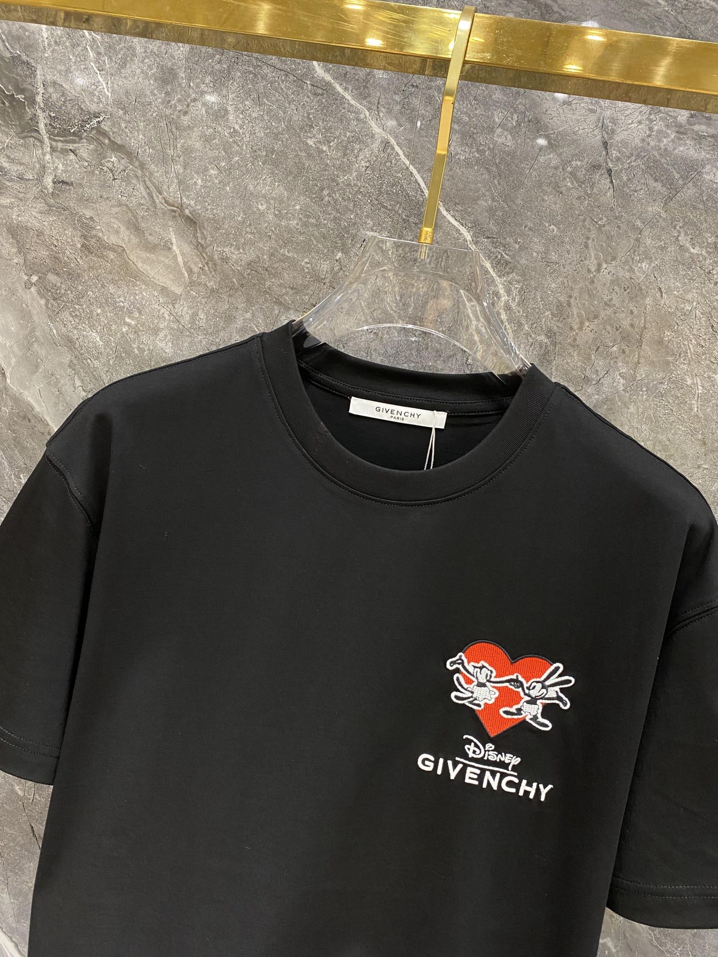 ジバンシートップススーパーコピー GIVENCHY 新作シャツ 短袖 柔らかい 柔らかい トップス 快適 ブラック_2