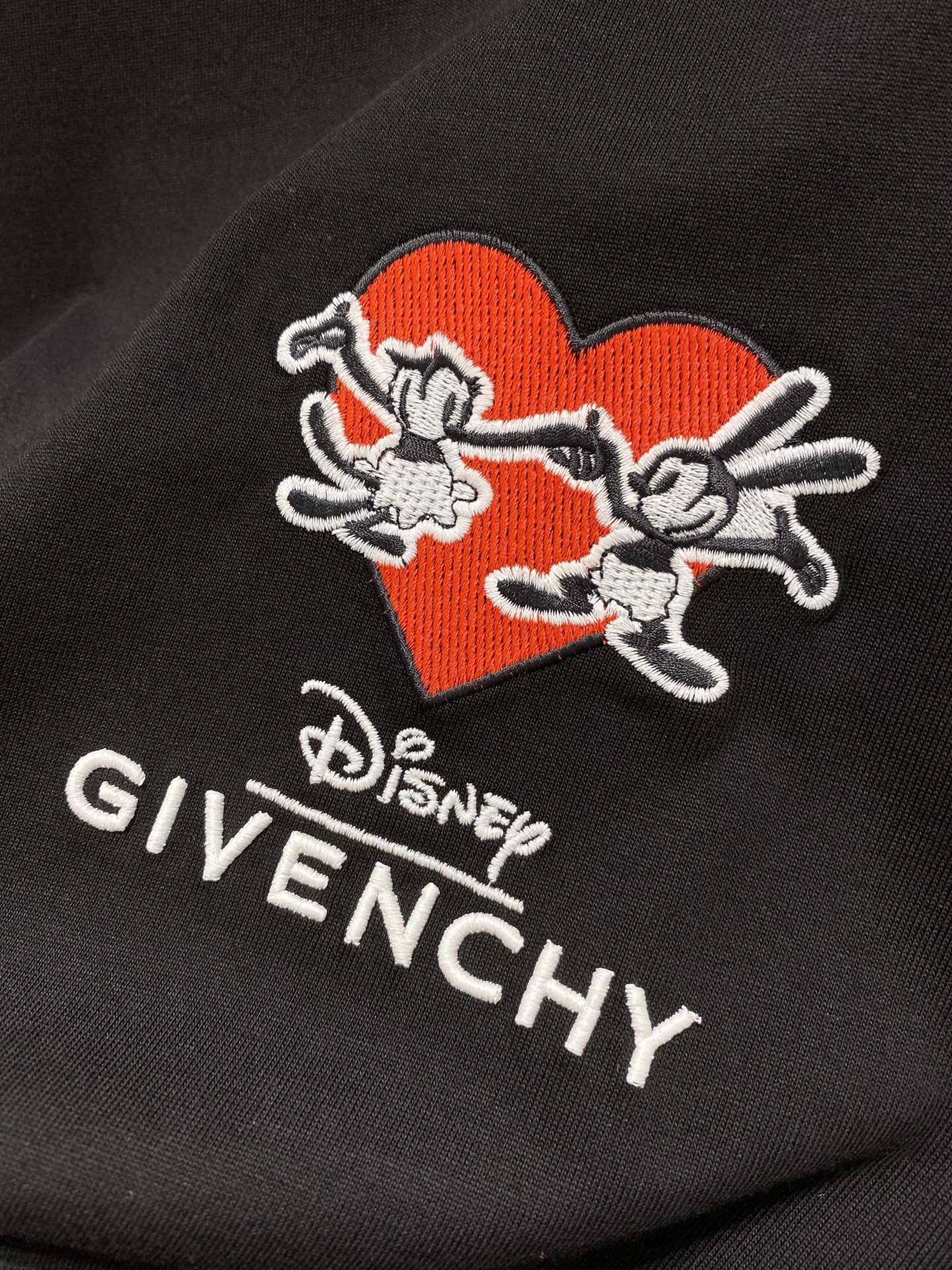 ジバンシートップススーパーコピー GIVENCHY 新作シャツ 短袖 柔らかい 柔らかい トップス 快適 ブラック_4