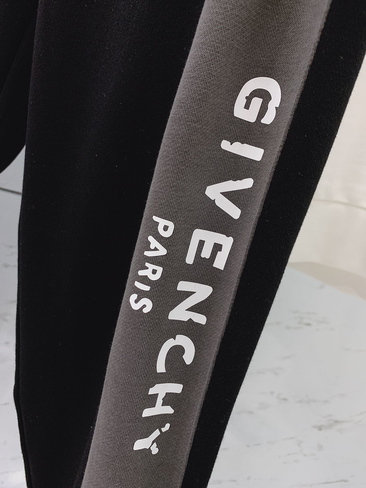 ジバンシィ ロゴｎ級品 GIVENCHY2023年新作 柔らかい ズボン 柔らかい スポーツ 快適 ブラック_7