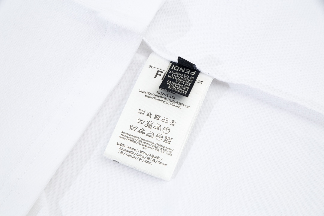 品質保証低価fendi 半袖シャツスーパーコピー 手触りが非常に快適_3