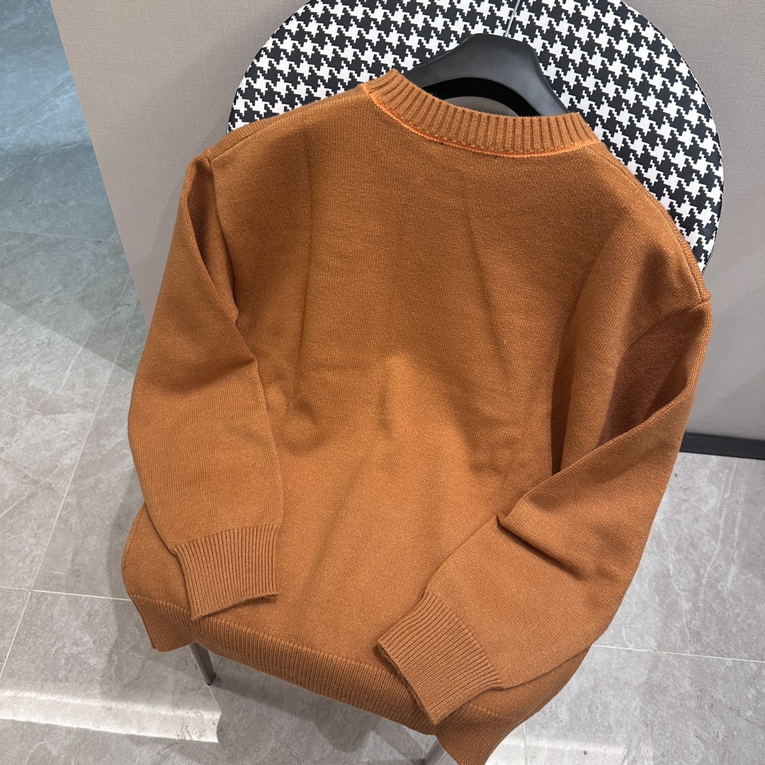 数量限定得価フェンディ ニット セーターコピー 2色 	 長袖のニットセーター_2