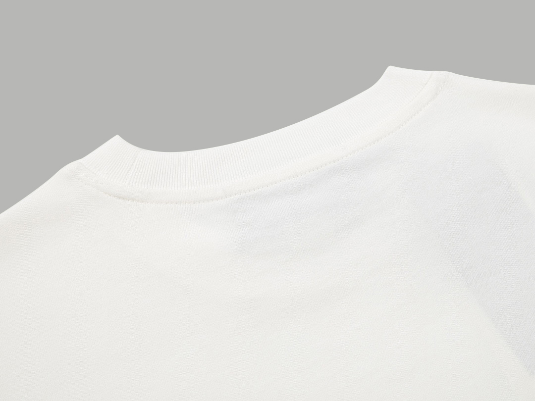 NEW圧倒的な新作fendi 布コピー 半袖Tシャツ  グラデーションカラーロゴ	_3