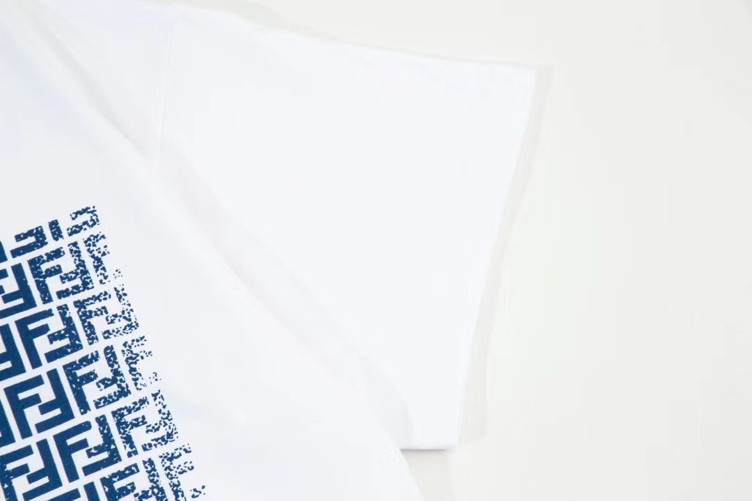 爆買い豊富なフェンディスウェットシャツコピー  シンプル 品質保証 柔らかい 快適 ホワイト_5