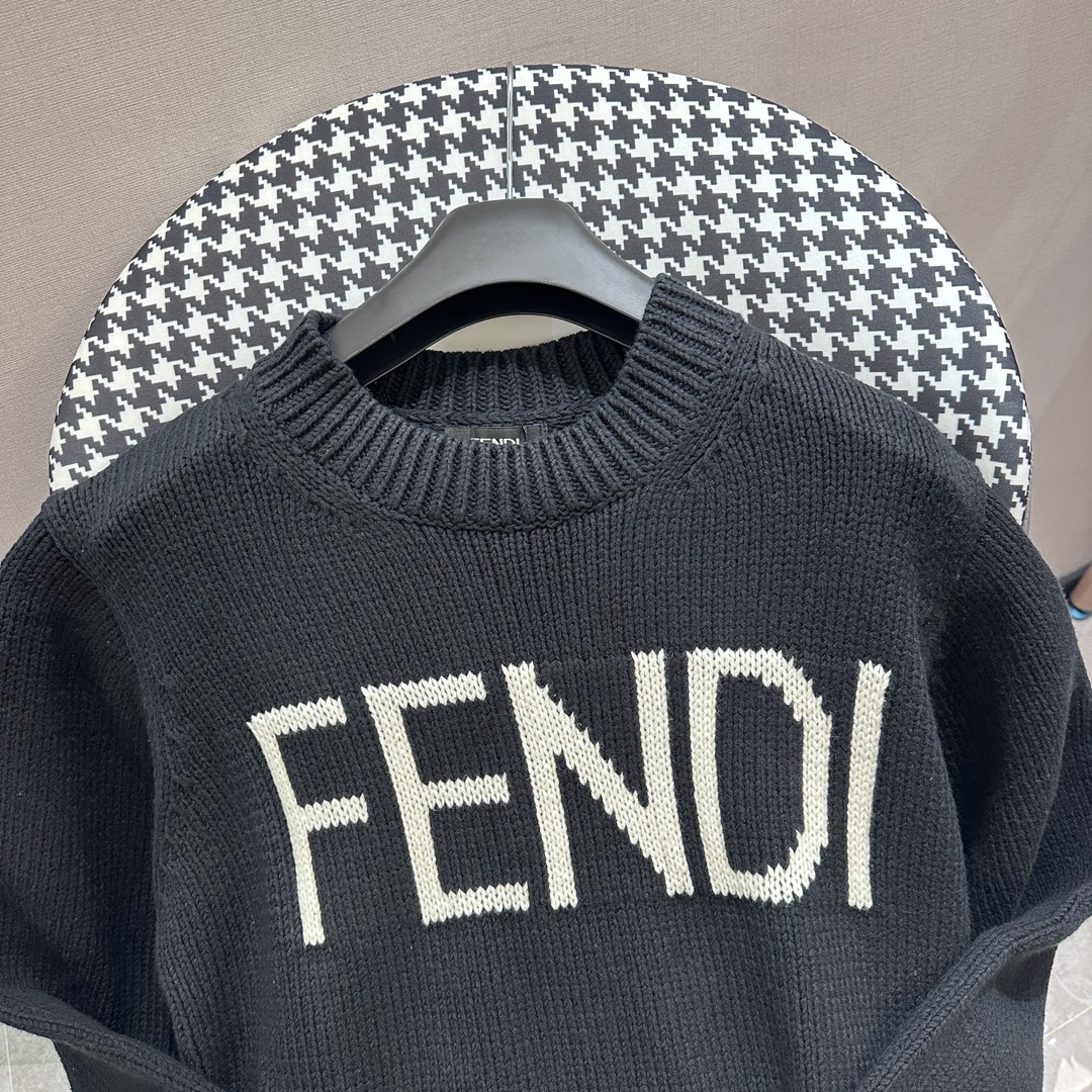 FENDIフェンディエッセンシャリースーパーコピー 短袖シャツ 純綿セーター 柔らかい 品質保証 ブラック_2