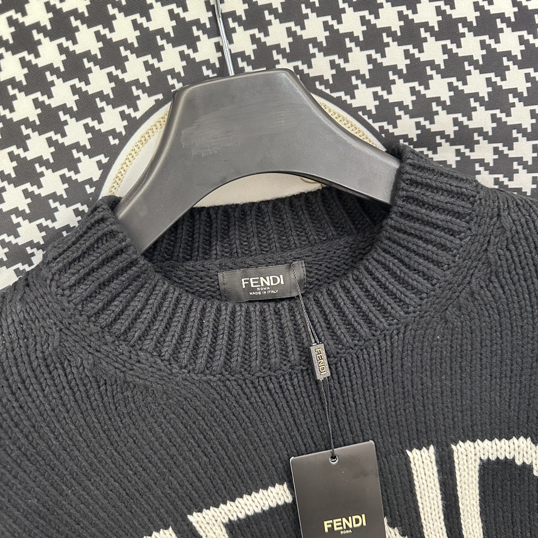 FENDIフェンディエッセンシャリースーパーコピー 短袖シャツ 純綿セーター 柔らかい 品質保証 ブラック_3