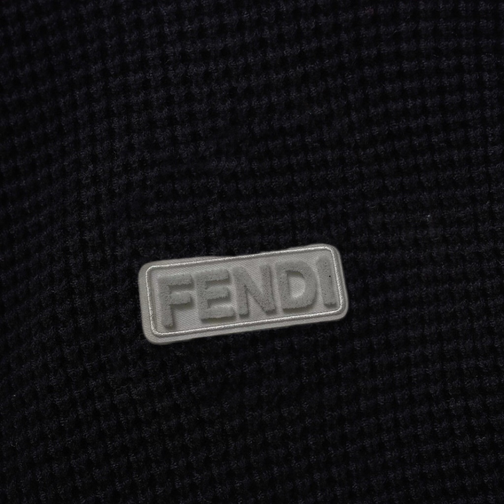 FENDIフェンディロゴコピー ゆったり長袖セーター 純綿 シンプル 暖かい ブラック_4