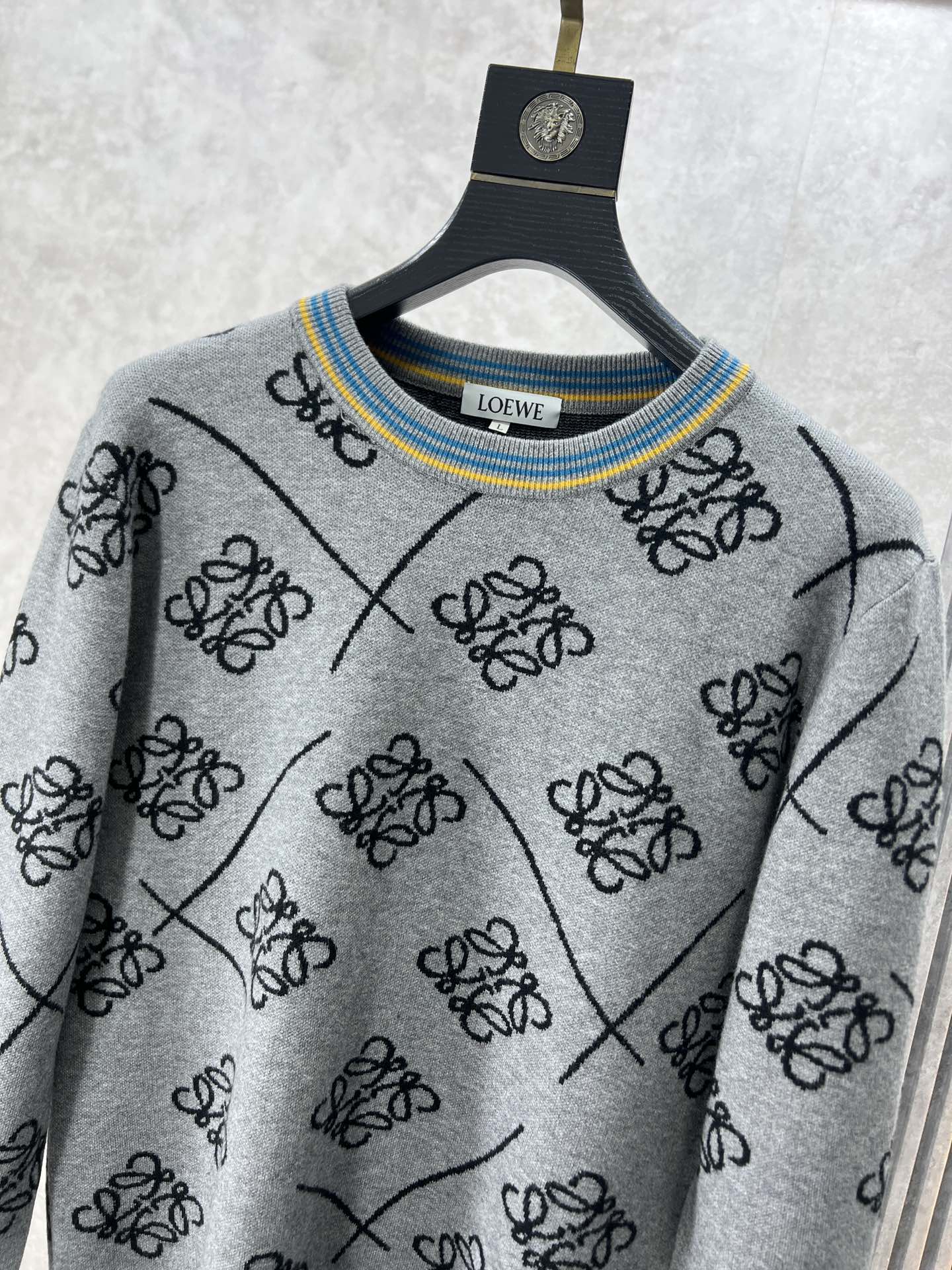 新品‼ロエベ 本物かどうかコピー 暖かい 純綿トップス 長袖セーター ファッション グレイ_3