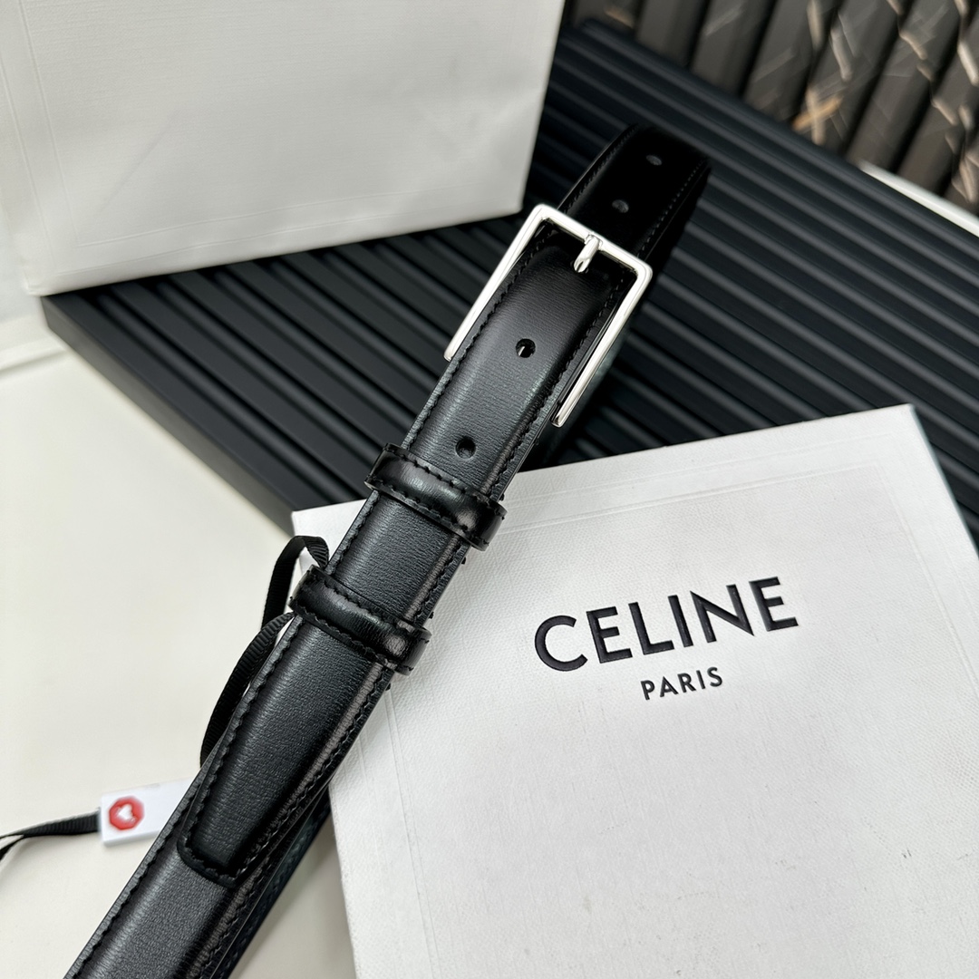 CELINEセリーヌ メンズベルト偽物 牛革 ビジネス 激安品 プレゼント シルバーバックル ブラック_4