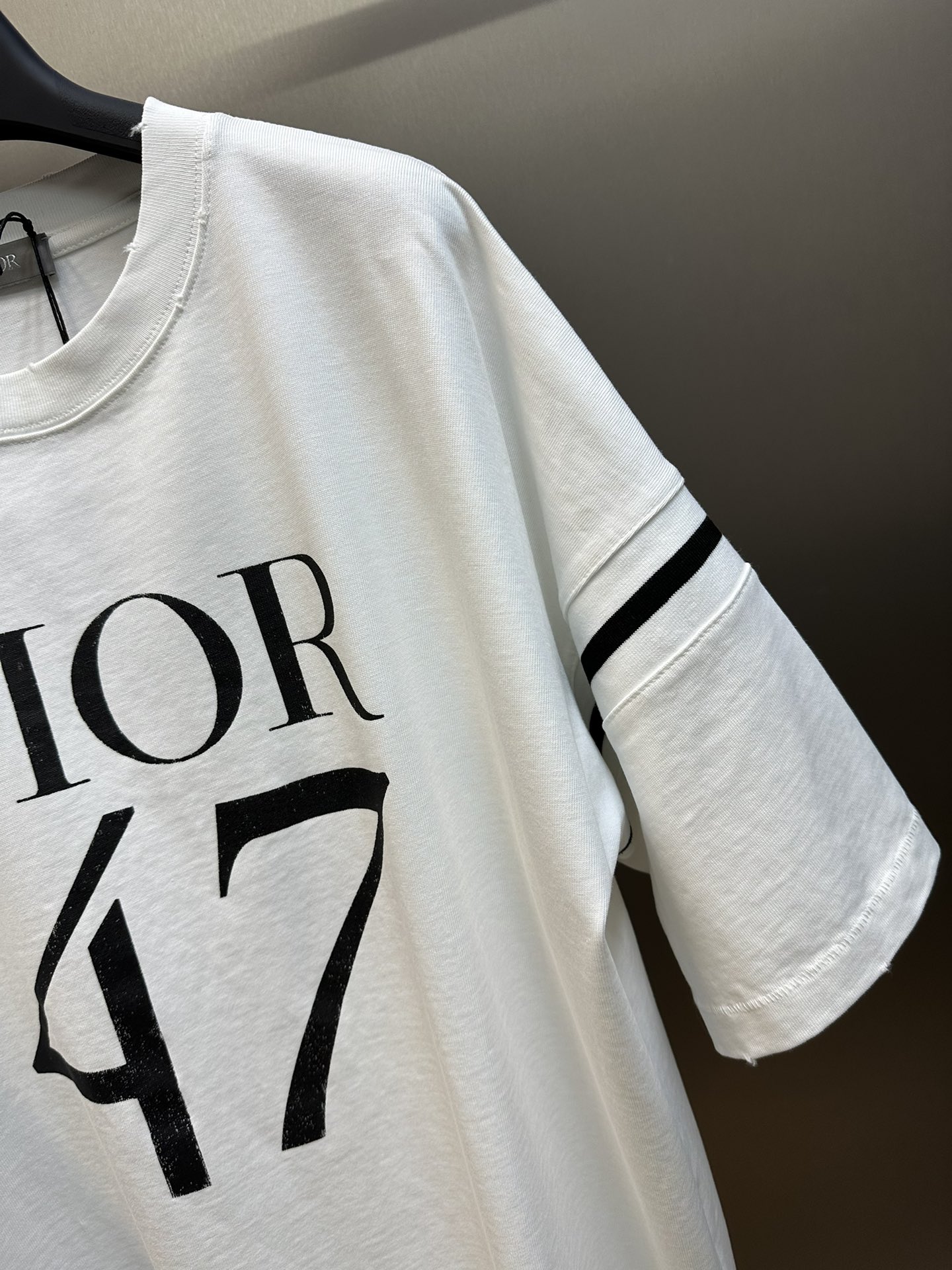 今季流行！ディオールかヴィトン偽物 半袖Tシャツ 	 Dior 1947_1