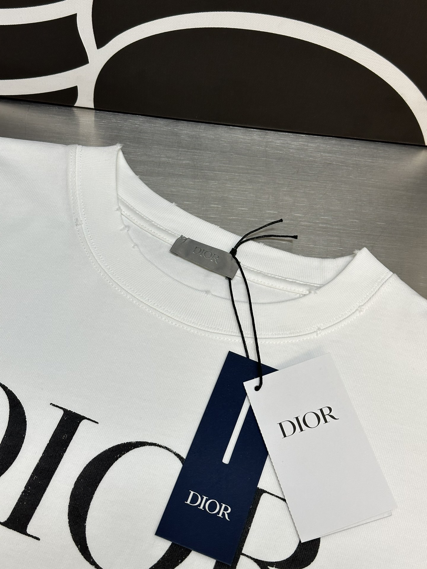 今季流行！ディオールかヴィトン偽物 半袖Tシャツ 	 Dior 1947_3