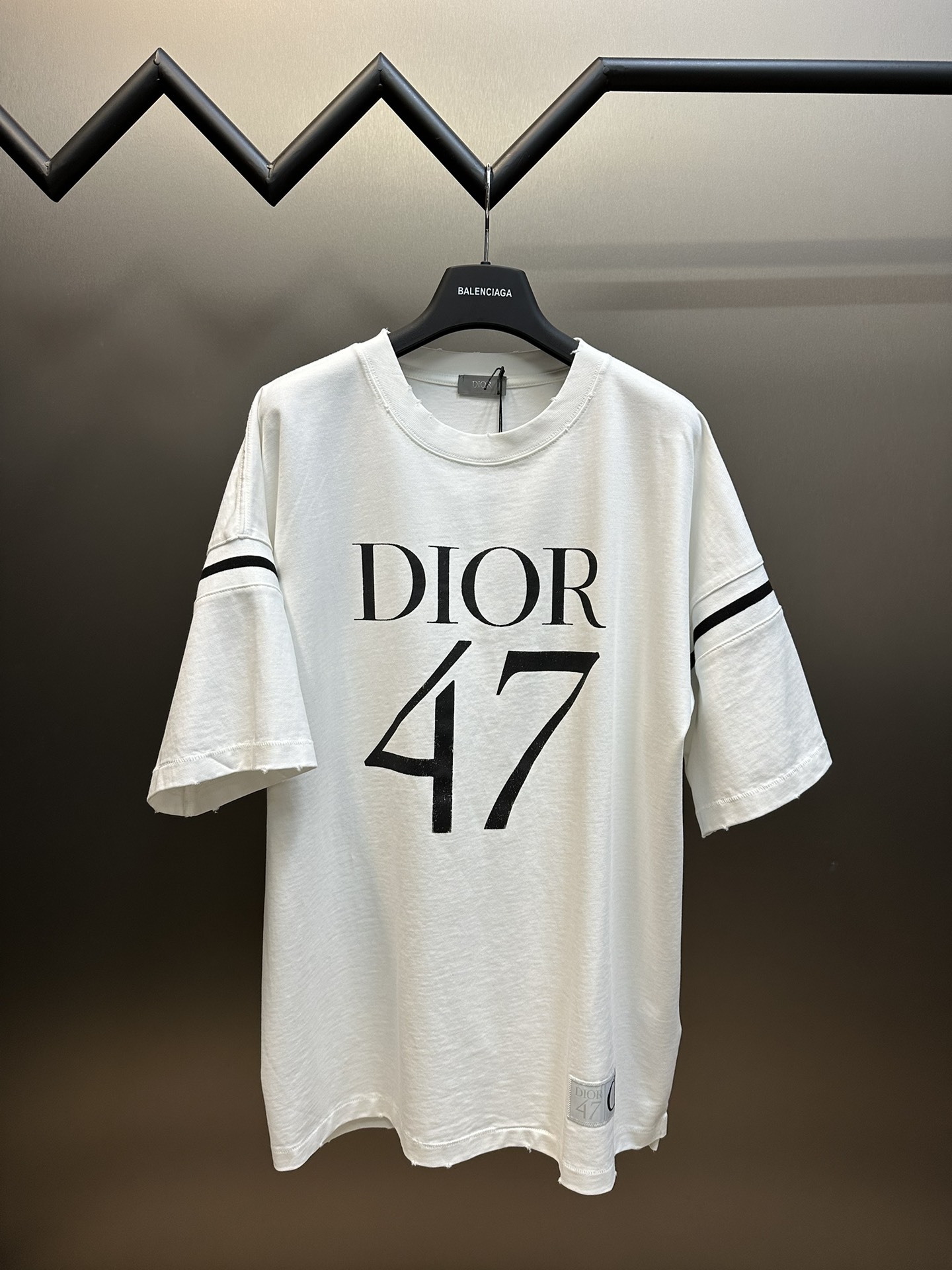 今季流行！ディオールかヴィトン偽物 半袖Tシャツ 	 Dior 1947_5