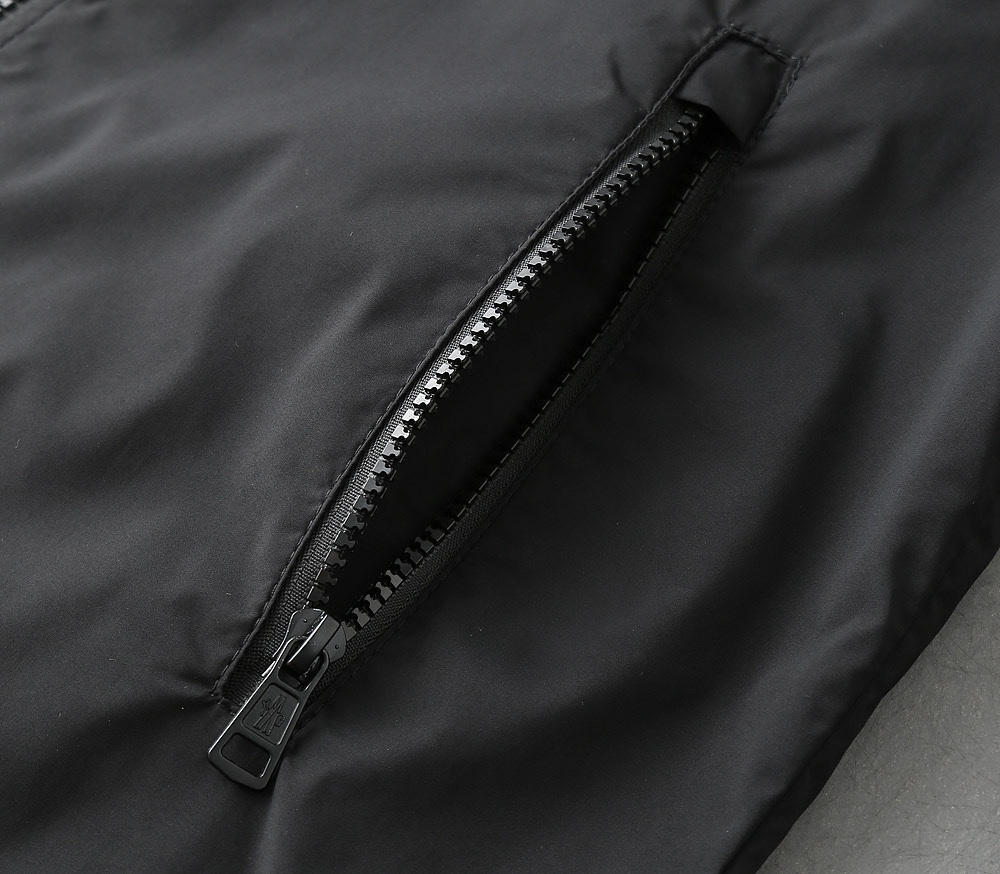 モンクレール アメリカｎ級品 メンズアウター ジャケット 防風 ファッション 高品質 ブラック_6