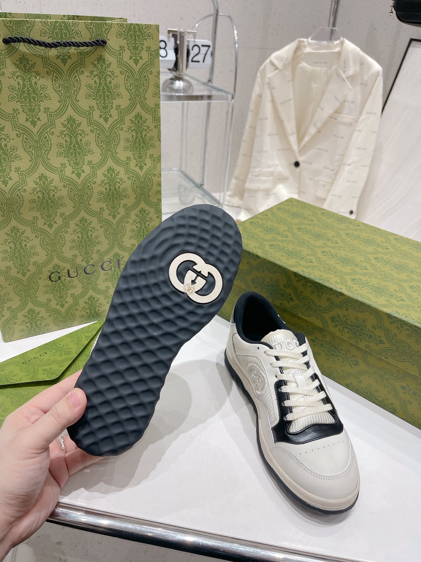オシャレにお得100%新品グッチ 靴 スニーカーn級品 Gucci 2023最新_2