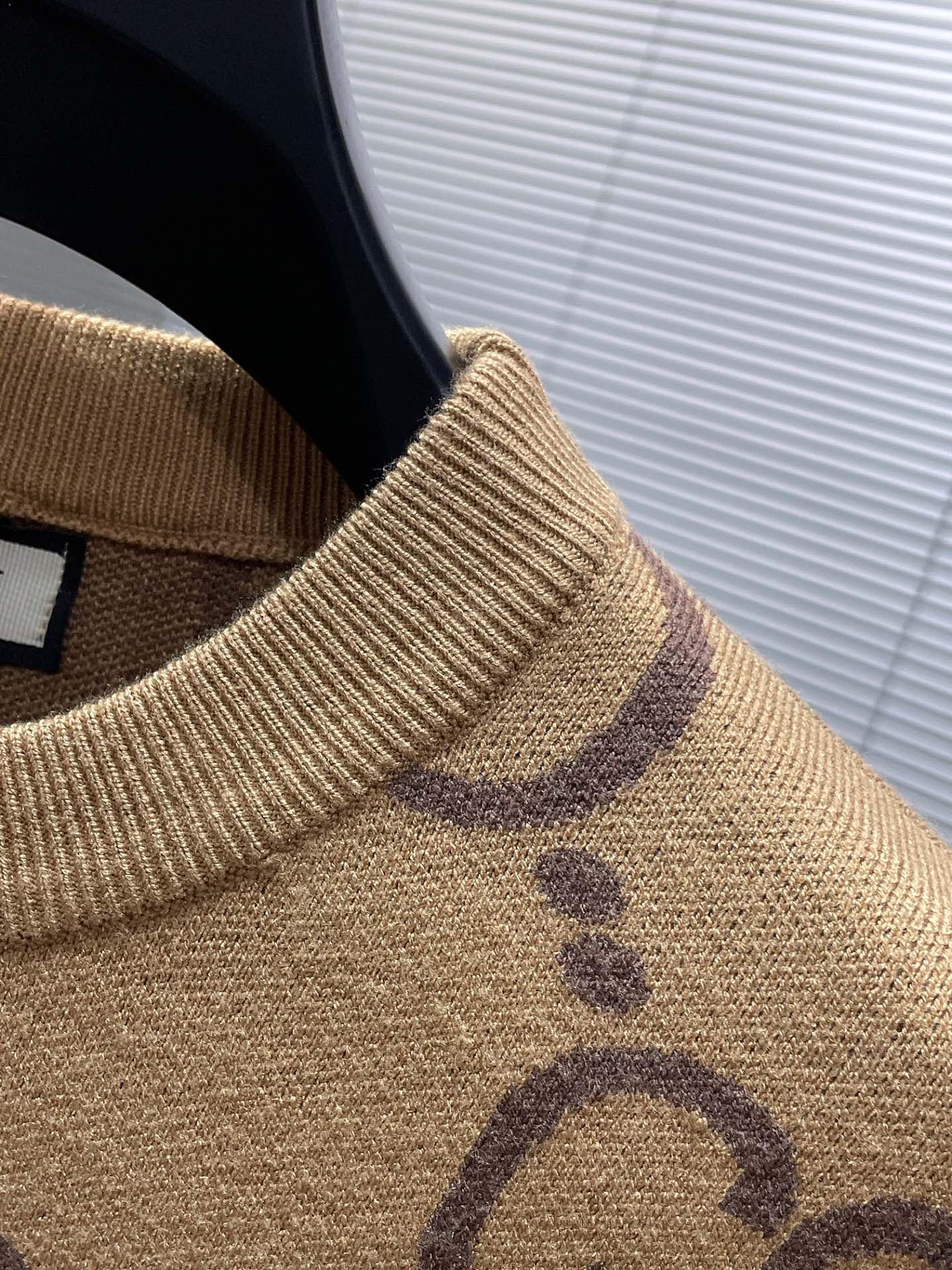 グッチ ミッキー シャツｎ級品 純綿 長袖シャツ シンプル セーター 新販売品 ブラウン_6