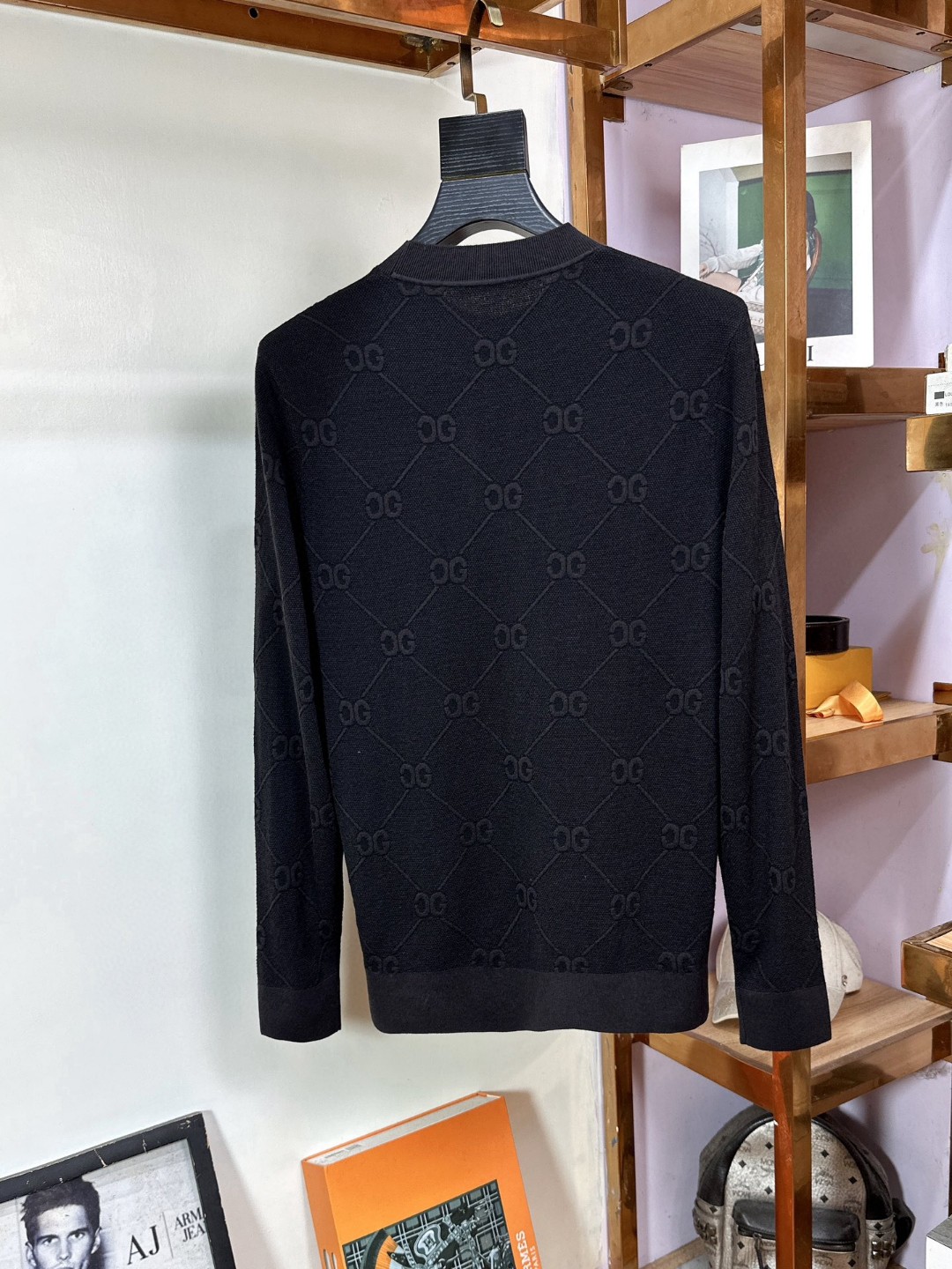 新品 グッチシャツｎ級品 長袖シャツ シンプル セーター 真っ黒 暖かい ブラック_3
