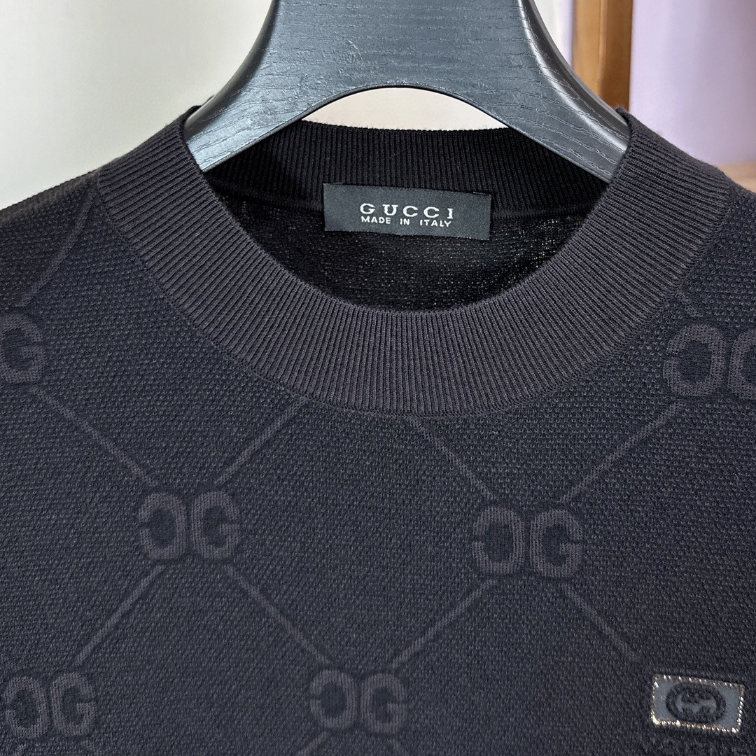 新品 グッチシャツｎ級品 長袖シャツ シンプル セーター 真っ黒 暖かい ブラック_7