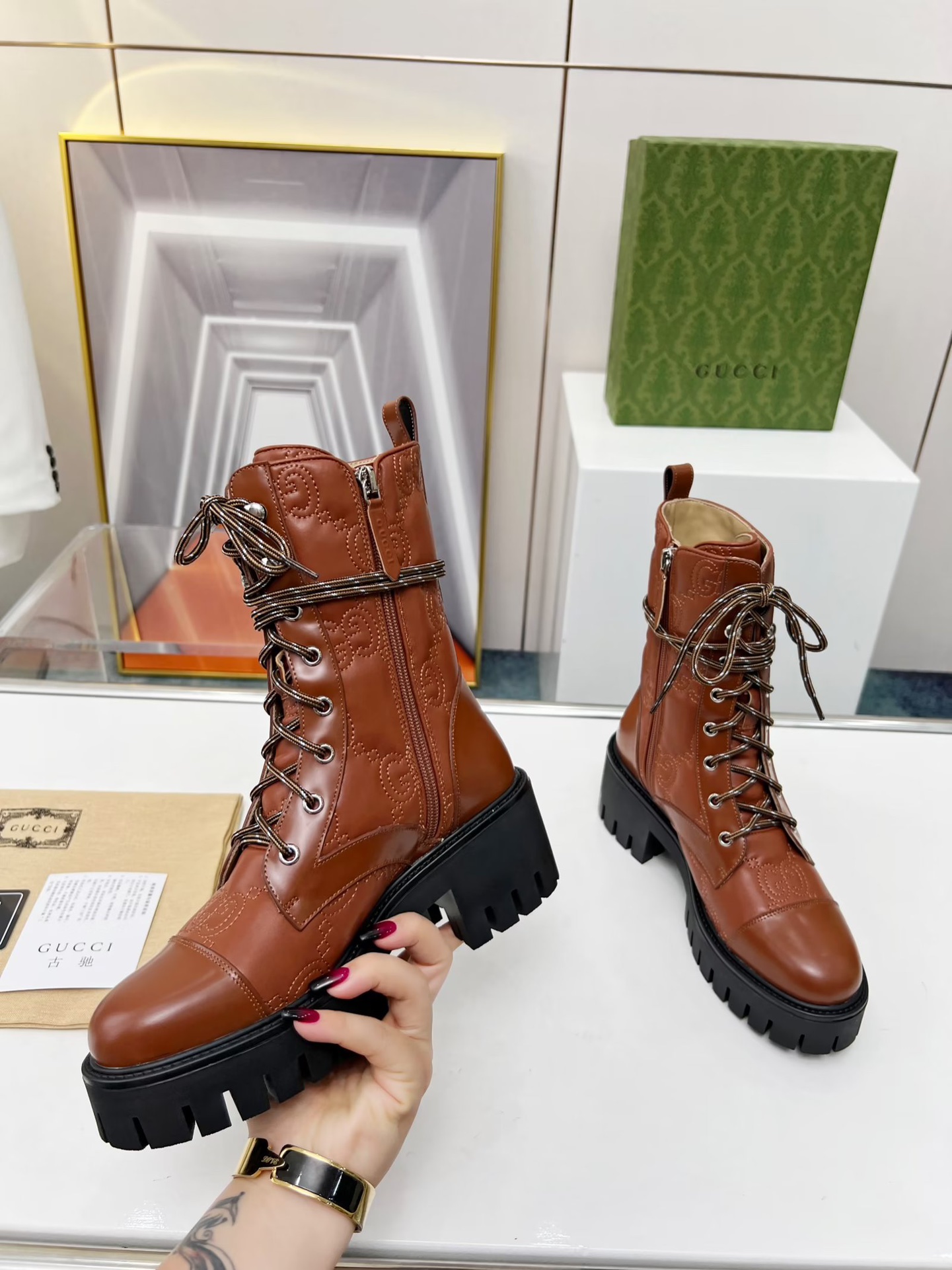 靴グッチ偽物 高品質 秋冬靴 ファッション レディースシューズ 3色可選 ブラウン_3