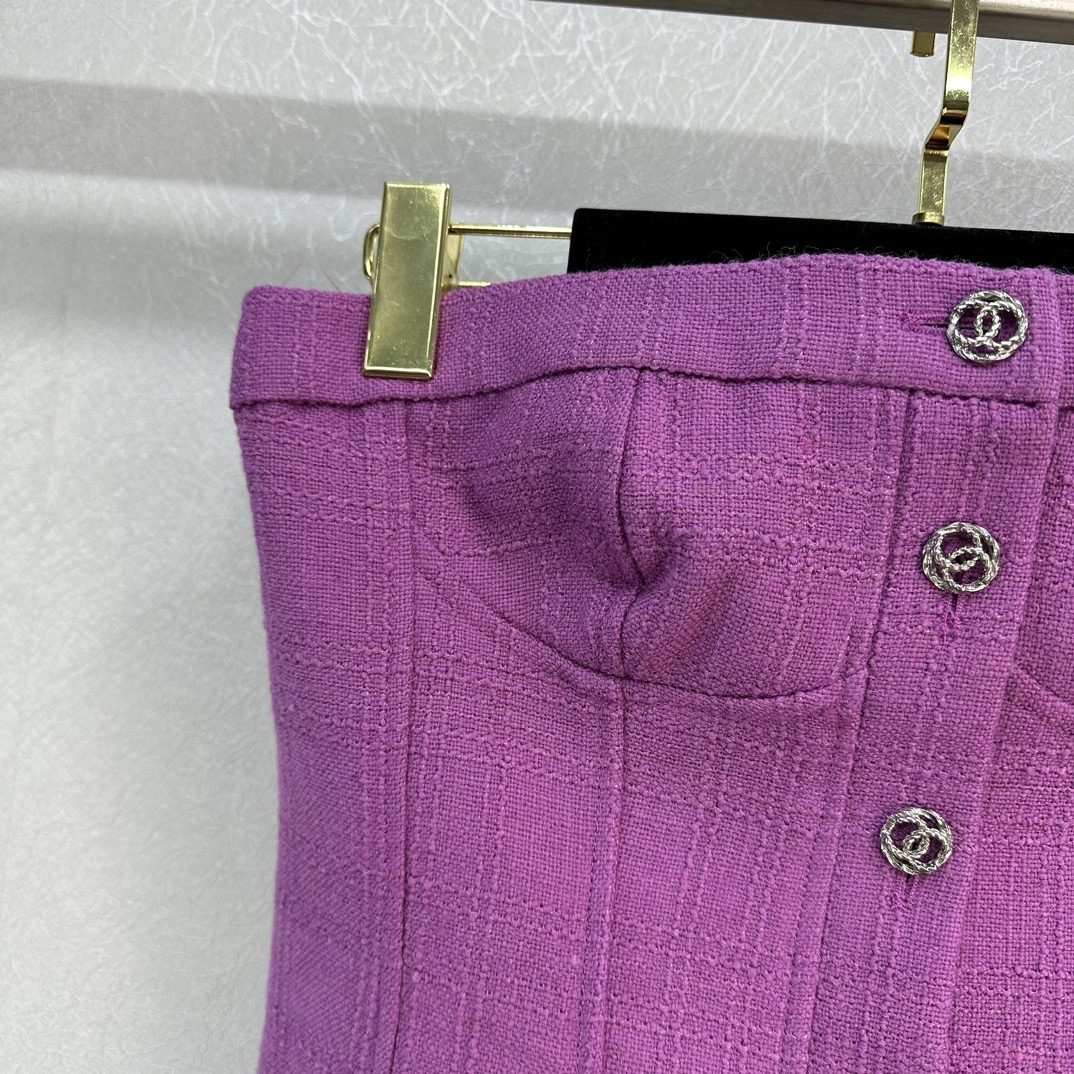 最新作シャネルトップス偽物 	紫色のボディスーツ 肌を明るく見せ_3