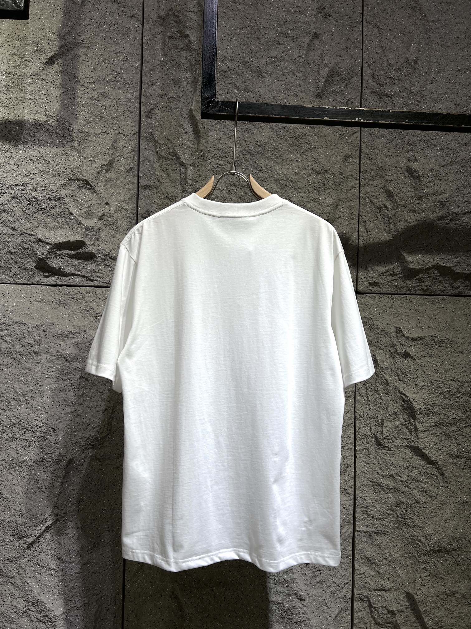 激安大特価最新作のグッチのtシャツスーパーコピー Gucci Tシャツ  3Dプリント_2