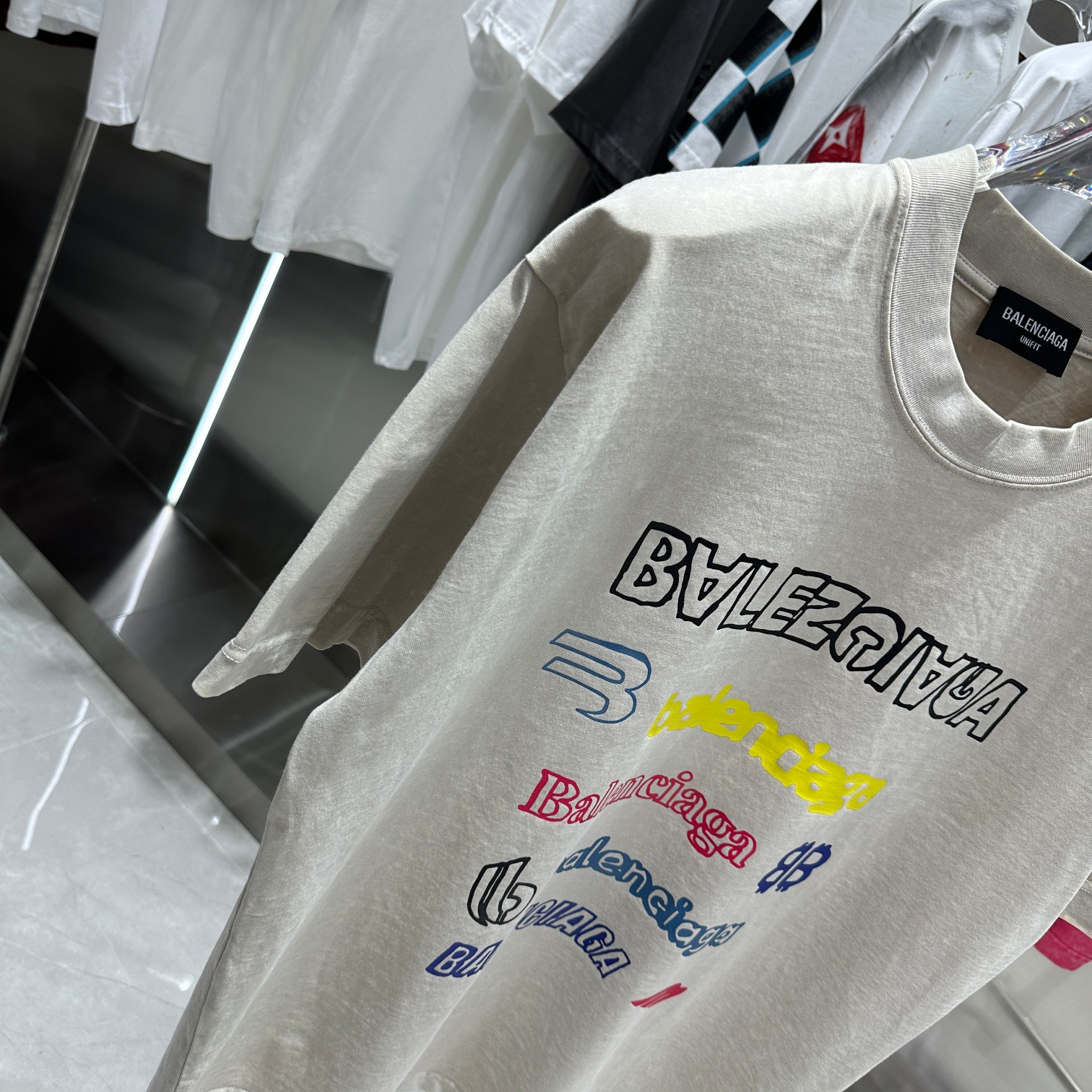 バレンシアガスーパーコピー半袖Tシャツコットングレー柔らかい花柄レディースメンズ_3