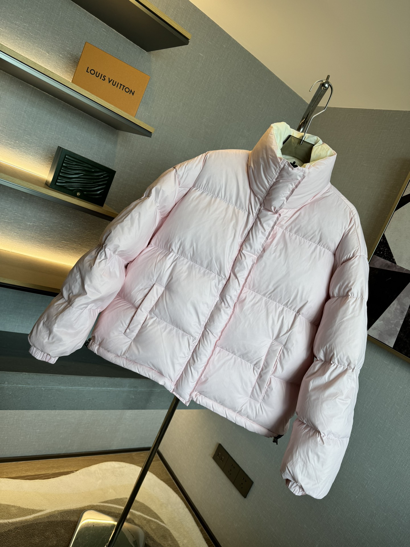 ズッカ ダウン ジャケットスーパーコピー 暖かい 新品販売 ゆったり 両面着用 ピンクとホワイト_2
