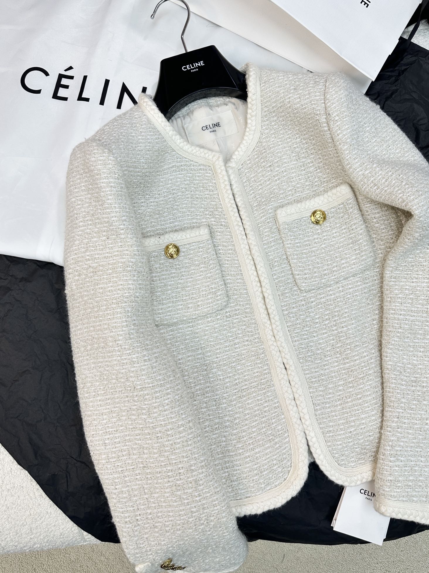 celine 上 着偽物 高級感 アウター おしゃれセーター 暖かい 柔らかい 品質保証 ホワイト_1